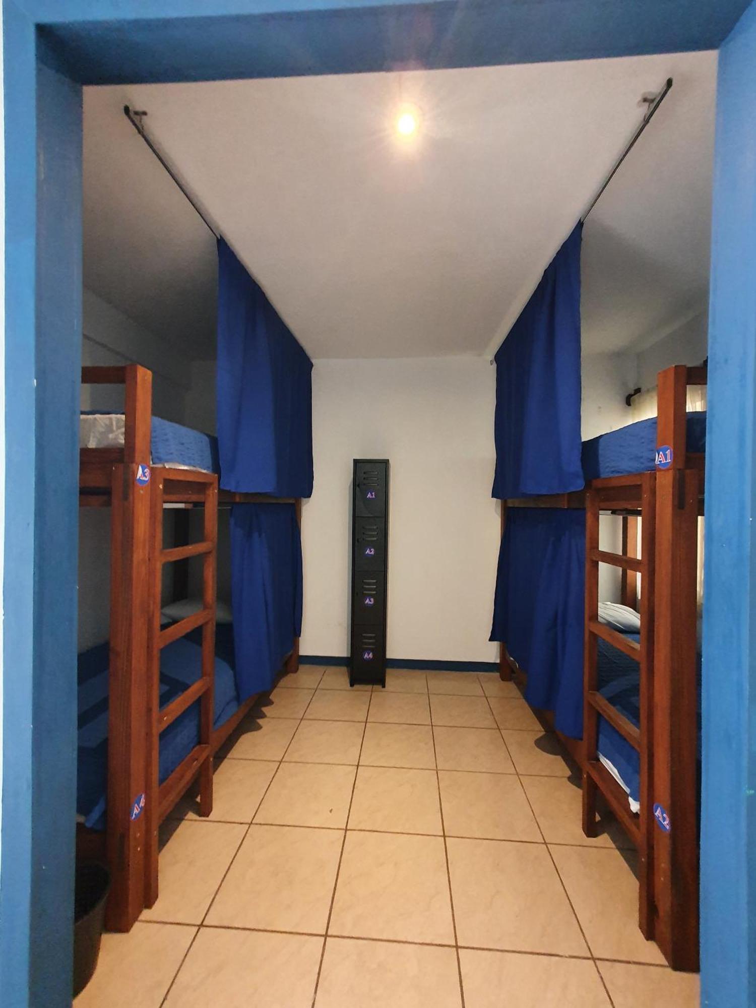 Hostal Corazon De San Pedro San Pedro La Laguna Buitenkant foto